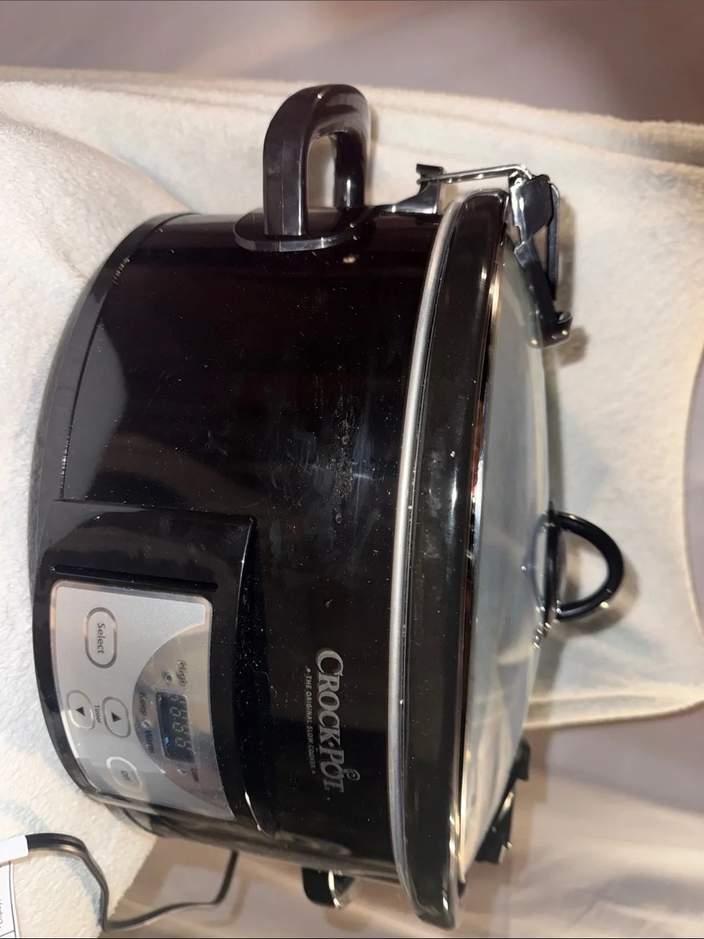 Crock-Pot Programmable 7-Quart Cook & Carry Slow Cooker - Black